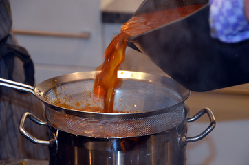 Sauce abstreichen