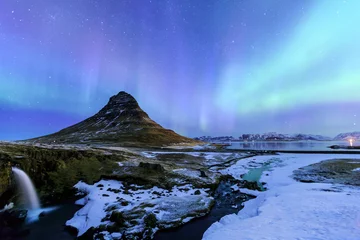 Fotobehang Kirkjufell Kirkjufell and Aurora in Iceland.