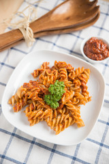 Nudeln mit Gemüsesauce 