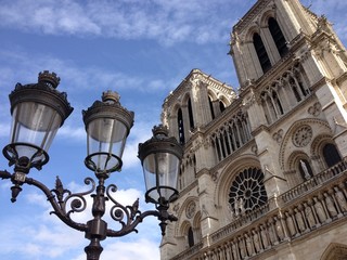Fototapeta na wymiar Kathedrale Notre-Dame de Paris, Frankreich