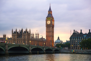 Fototapeta na wymiar Big Ben and houses of Parliament at sunset. 