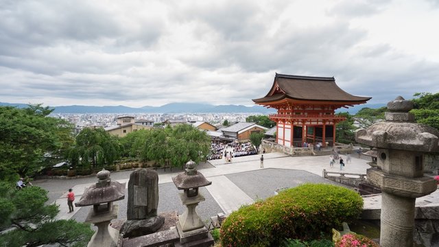 Time Lapse of Kiyomizu Dera and tourists in Kyoto, Japan