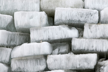 Stacking of ice
