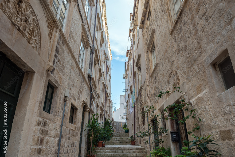 Poster Narrow alley in Old Town of Dubrovnik, Croatia