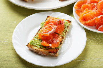 bruschetta with smoked salmon