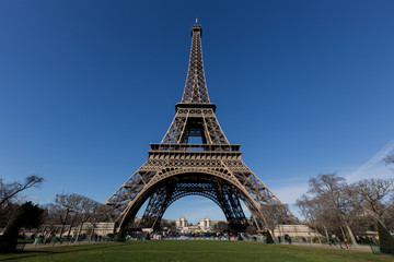 Eiffel Tower photos, royalty-free images, graphics, vectors & videos