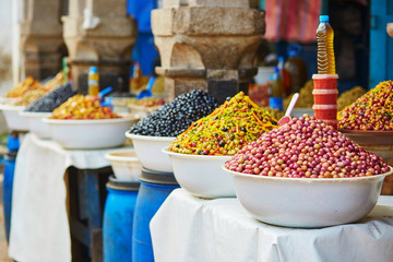 Olives on Moroccan market (souk) in Essaouira, Morocco - obrazy, fototapety, plakaty