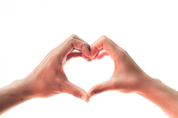 Obraz premium Kochankowie para ręce w sercu Walentego z białym tłem