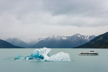 ice floe with  ferry on lake Argentino in Southern Patagonia © Patrik Stedrak