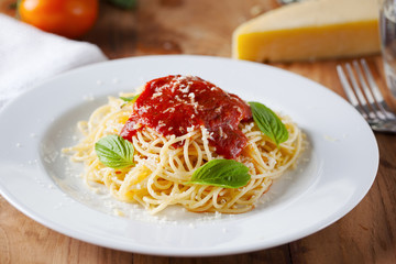 spaghetti with tomato sauce in plate