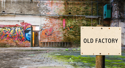 Alte Fabrikhalle Old Factory