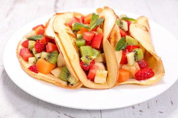 pancake with fresh fruits