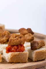 Greaves on the chutney and toast bread