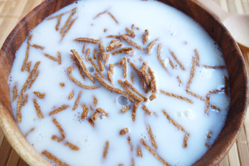 フルーツグラノーラ