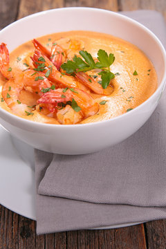 shrimp with coconut milk and curry sauce