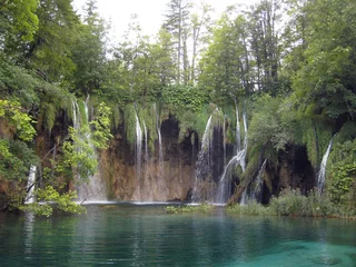 Tableau sur plexiglas Paysages Cascades à Plitvice Croatie  © pierrealbert77