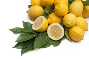 Limoni freschi