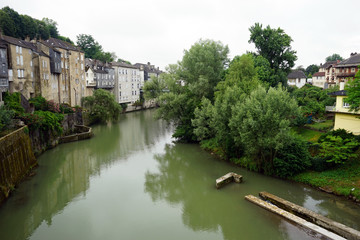 Fototapeta premium Riverside in Oloron-Sainte-Marie