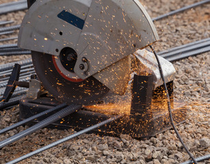 Cutting metal with grinder