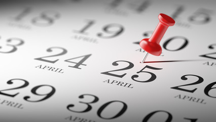April 25 written on a calendar to remind you an important appoin