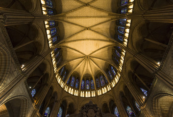 Obraz premium interiors and details of Saint-Remi basilica, Reims, France