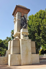 Monumento al pintor Julio Romero de Torres, Córdoba, Andalucía, España
