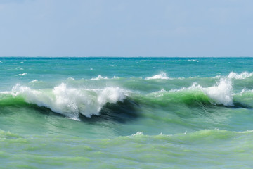 Fototapeta premium Storm waves on the sea shallows.