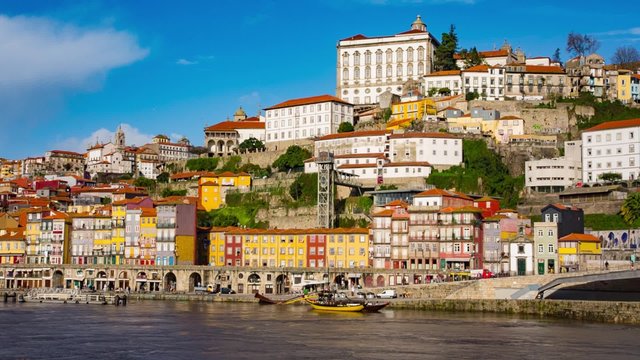 DPorto city downtown