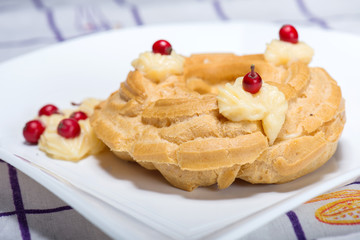 zeppola St. joseph with berries