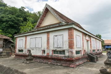 Fototapeta na wymiar Thailand Traditional Local Architecture Building in Wat Tai Yor