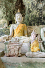 Surat Thani, Thailand - AUGUST 21, 2015: Wat Tham Kuha(Khooha) i
