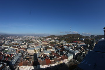 Blick über Lviv Luftaufnahme vom Rathaus