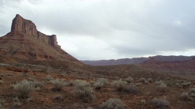 Panning shot of Parriot Butte.