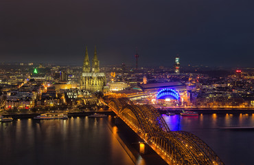 Fototapeta na wymiar Cologne Cathedral and Hohenzollern Bridge, Cologne, Germany