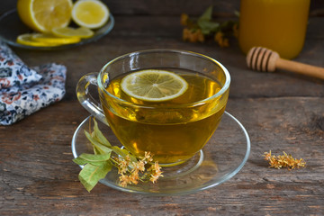 Linden tea with lemon and honey 
