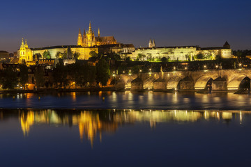 Fototapeta na wymiar View of the Cathedral of St. Vitus at night, Hradcany (Prague).