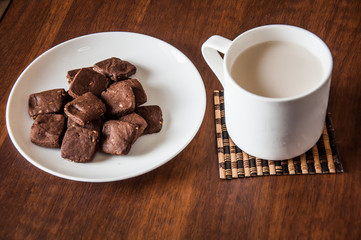milk and cookie
