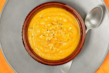 piatto con crema di zucca
