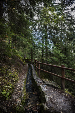 Suonen - Wanderweg im Rhonetal, Wallis - Schweiz