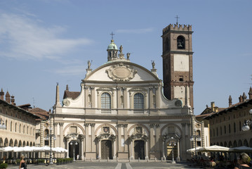 Fototapeta na wymiar Vigevano - piazza ducale