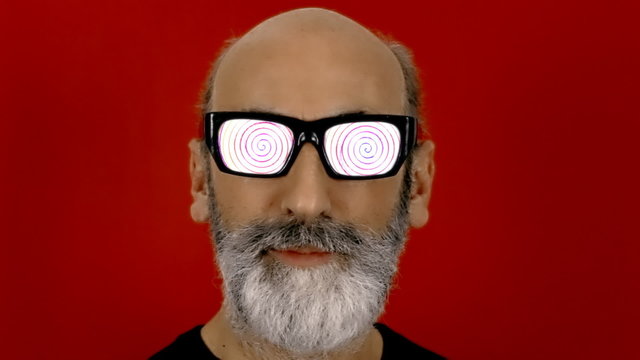 Hypnoglasses look spiral hypnosis