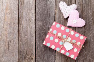 Valentines day hearts and gift box
