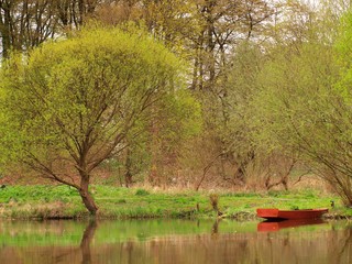 nad rzeką © rarchitekt