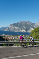 road cycling on garda lake