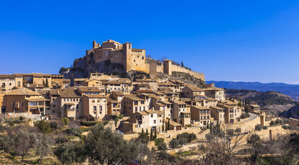 Fototapeta na wymiar Alquezar - beautiful medieval village in Aragon mountains. Spain