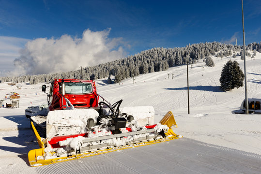 Snowcat, Machine For Snow Removal, Preparation Ski Trails