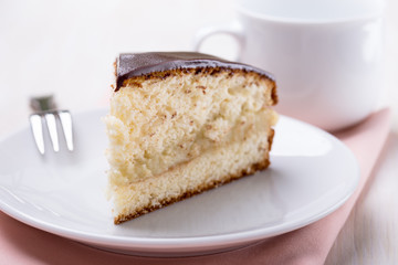 Boston cream pie