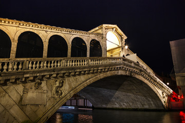 Rialto bridge (Ponte di Rialto) in Venice, Italy