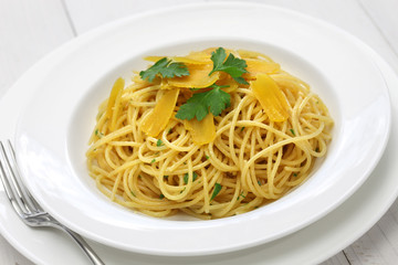 spaghetti with bottarga, italian cuisine