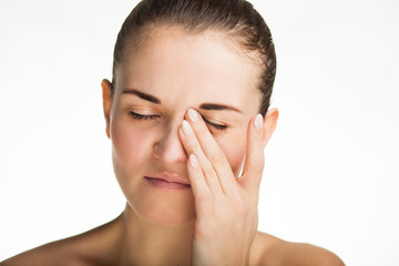 Woman has pain in her eyes